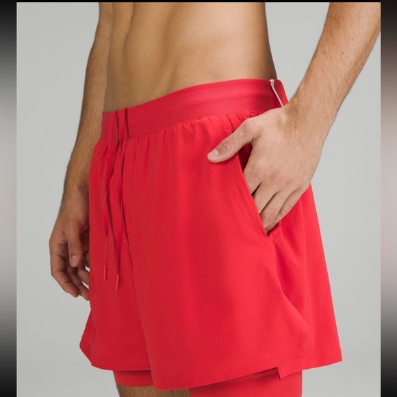 Lululemon Vented Tennis Short 🎾 - Picture 7 of 9
